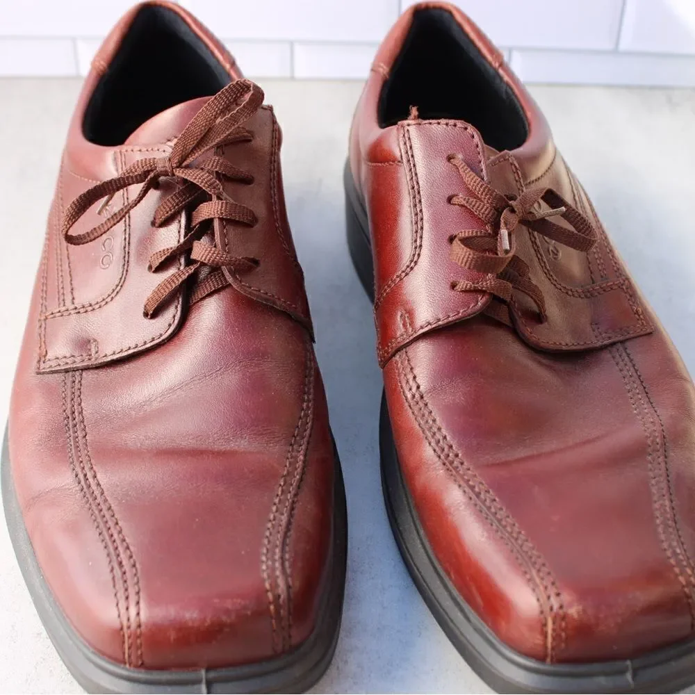 Ecco Men's Rust Brown Colored Oxfords Size 11/11.5